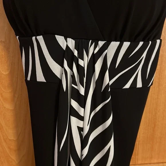 XOXO black dress with zebra print detail, size S - Picture 5 of 6